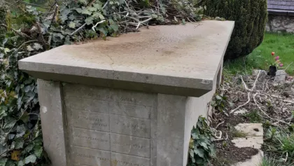 Joseph Peers Grave end on 25 April 24