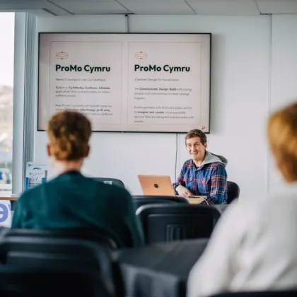 CAM 251113 0442 Banner